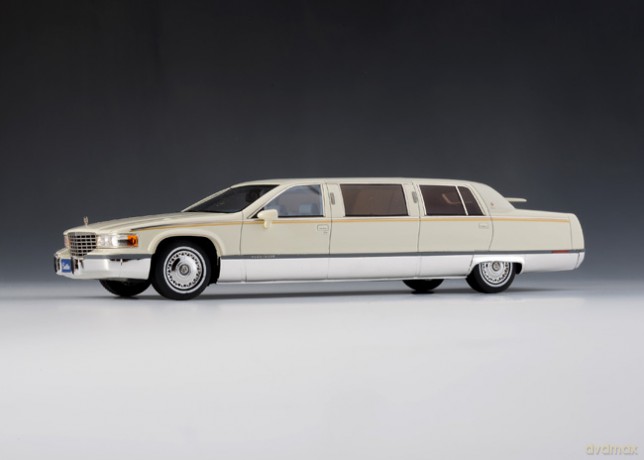 GLM Cadillac Fleetwood Limousine 1995 [MODELARSTWO]