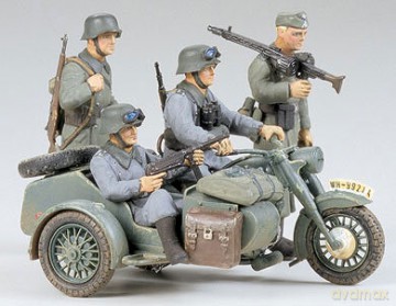 TAMIYA German BMW R75 wSide Car [MODELARSTWO]