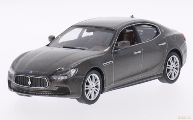 WHITEBOX Maserati Ghibli 2013 [MODELARSTWO]