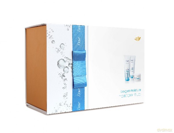 Dove Zestaw prezentowy Oxygen Moisture (szampon 250 ml + odżywka 250 ml + maska 200 ml)