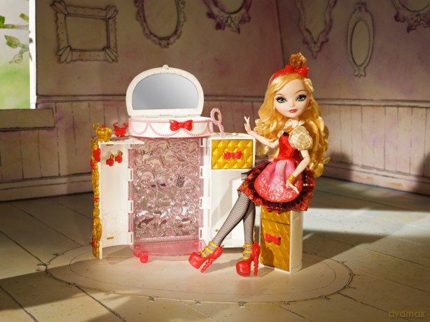 EVER AFTER HIGH Apple magiczne puzderko