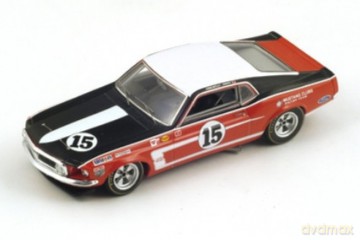 SPARK Ford Mustang, #15 Parnelli Jones MODELARSTWO