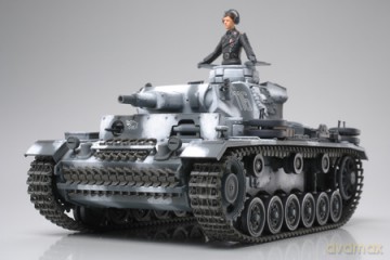 TAMIYA German Pz.kpfw.III Ausf.N MODELARSTWO
