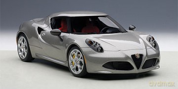 AUTOART Alfa Romeo 4C 2013 [MODELARSTWO]