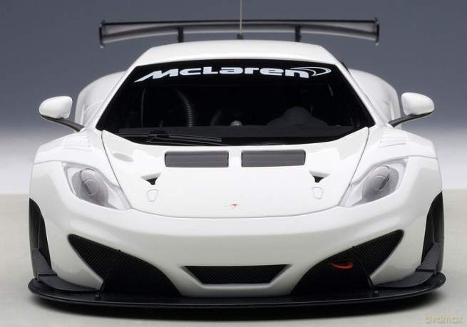 AUTOART McLaren 12C GT3 2011 (white) [MODELARSTWO]