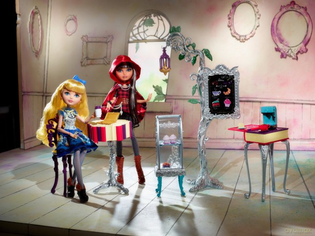 EVER AFTER HIGH Kawiarnia pod Magiczną