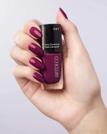 Artdeco Lakier do paznokci Art Couture Nail Lacquer 10 ml 741 Couture Purple