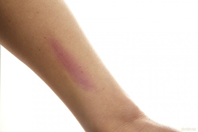 Makeup Revolution Cień do powiek (Eyeshadow) Scandalous Rave All Night!