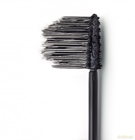 L'Oreal Tusz do rzęs Miss Manga Punky (Mega Volume Mascara) 8 ml