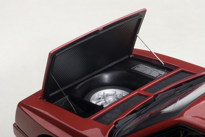 AUTOART Lancia Delta S4 1985 (red)