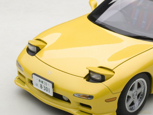 AUTOART Mazda Efini RX7 (FD3S) New