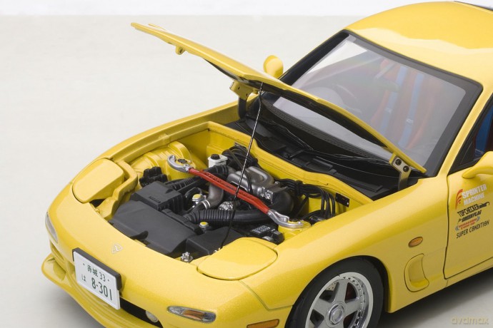 AUTOART Mazda Efini RX7 (FD3S) New