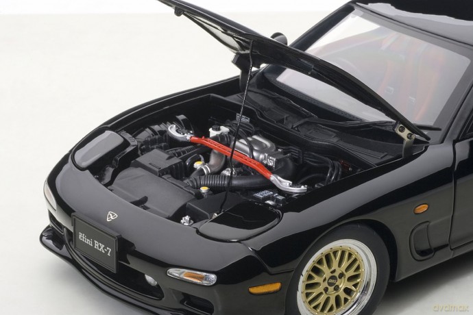 AUTOART Mazda Efini RX7(FD) Tuned