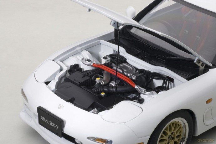 AUTOART Mazda Efini RX7(FD) Tuned