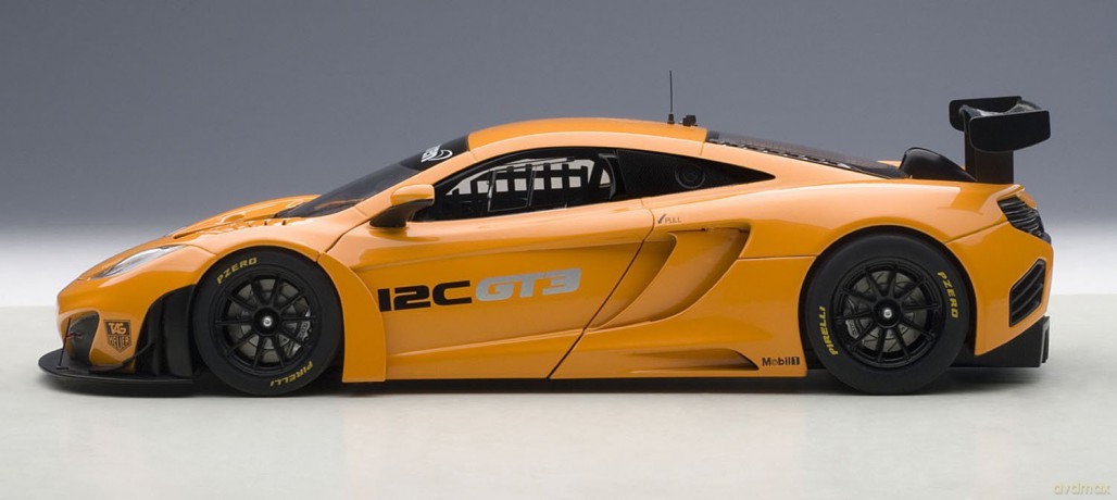 AUTOART McLaren 12C GT3 Presentation