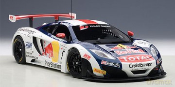 AUTOART McLaren 12C GT3 Red Bull #9