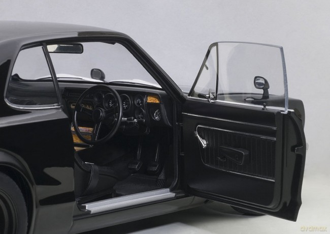 AUTOART Nissan Skyline GTR (KPGC10)
