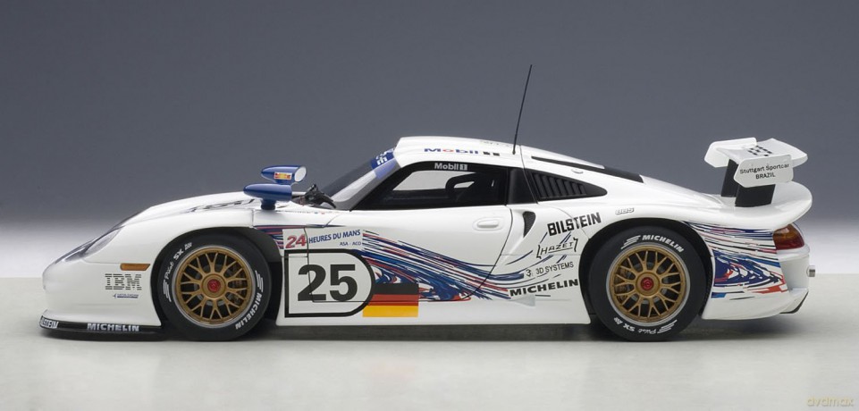 AUTOART Porsche 911 GT1 #25 H. Stuck