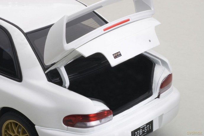 AUTOART Subaru Impreza 22B 1998 Upgraded
