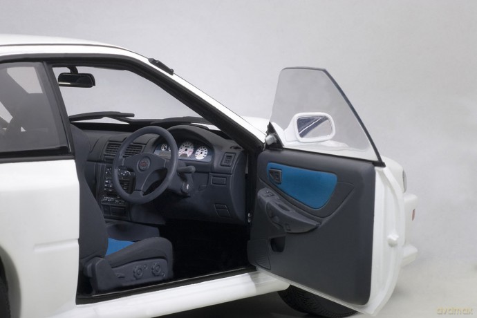 AUTOART Subaru Impreza 22B 1998 Upgraded