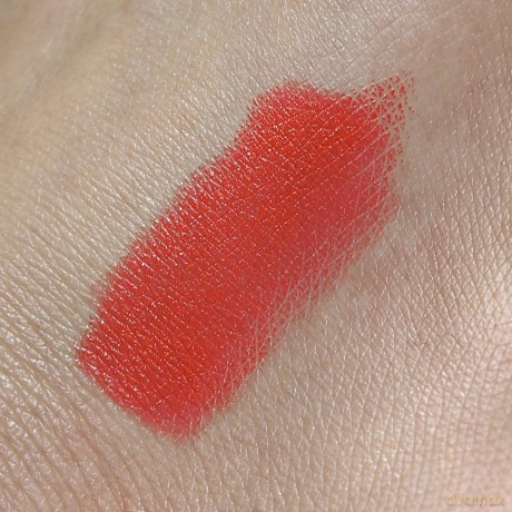 Makeup Revolution Szminka (Iconic Pro Lipstick) 3,2 g Somewhere out there