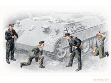 ICM German Tank Crew 19431945