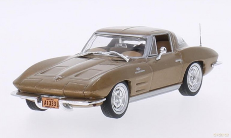 WHITEBOX Chevrolet Corvette C2 Stingray