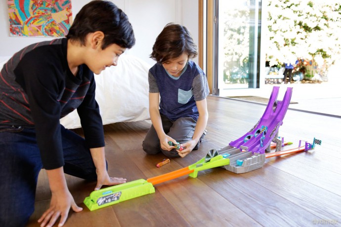 HOT WHEELS Automagnesiaki