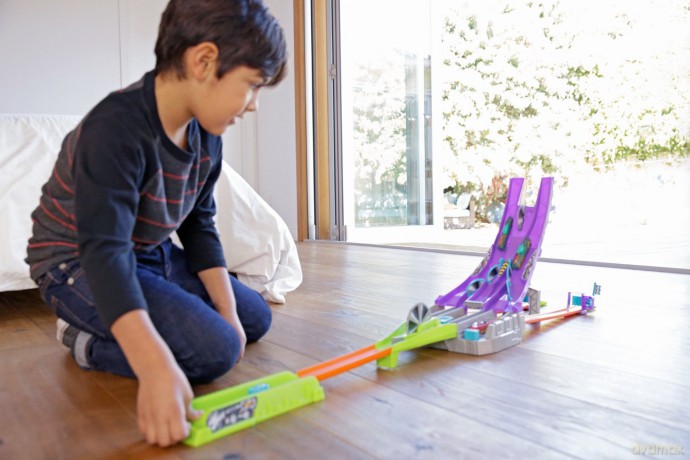 HOT WHEELS Automagnesiaki