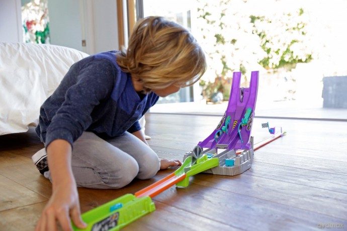 HOT WHEELS Automagnesiaki