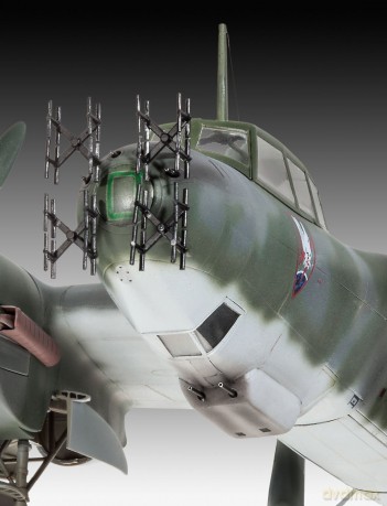 REVELL Dornier Do215 B5 Nightfighter