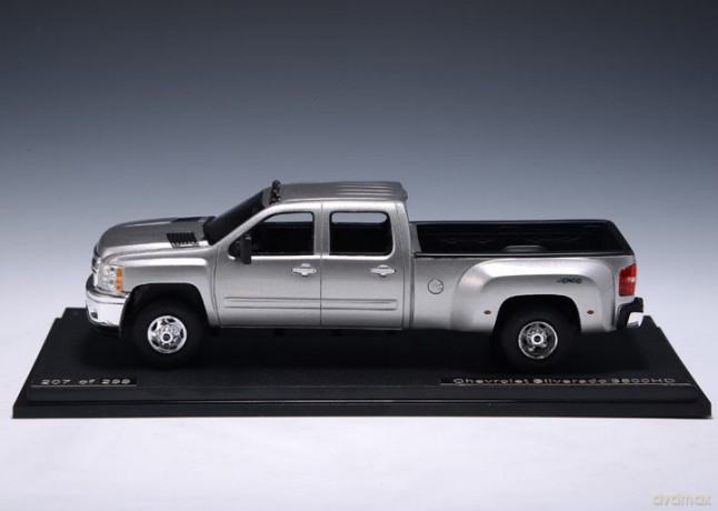 GLM Chevrolet Silverado 3500 SUV 4WD