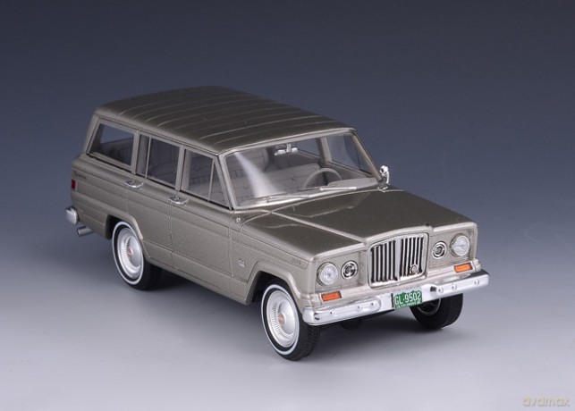GLM Jeep Wagoneer 1962 (gold)