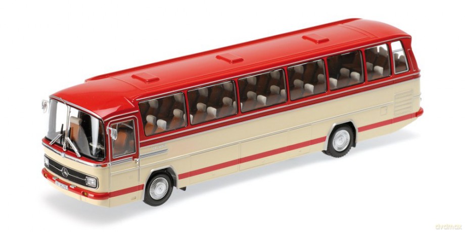 MINICHAMPS MercedesBenz O 302 Bus