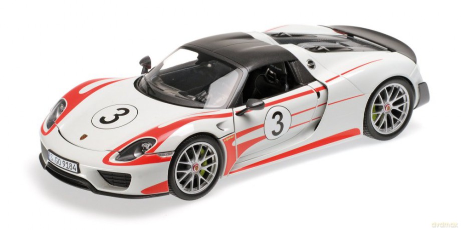 MINICHAMPS Porsche 918 Spyder 2013