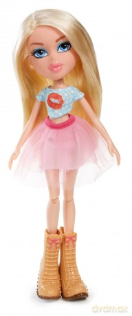Bratz Remix Doll - Cloe