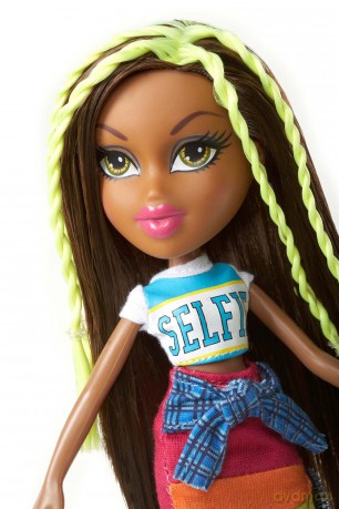 Bratz SelfieSnaps Doll - Sasha