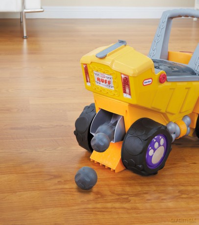 LITTLE TIKES Big Dog Truck