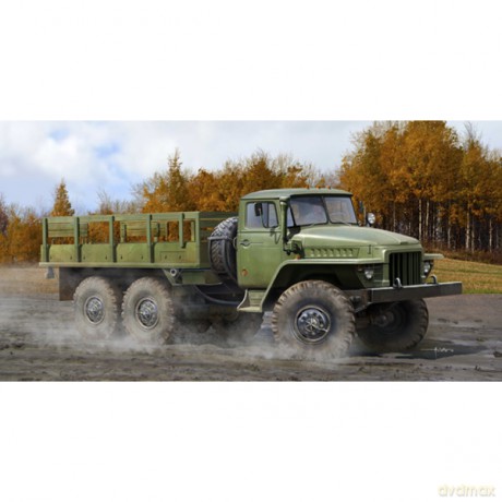 TRUMPETER Russian Ural4320 truck