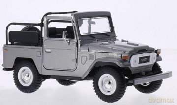 MOTORMAX Toyota FJ40 Land Cruiser