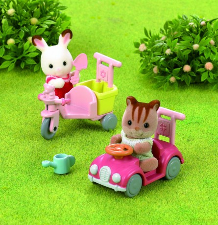 Sylvanian Families Trójkołowy rower z zabawkami [FIGURKA]