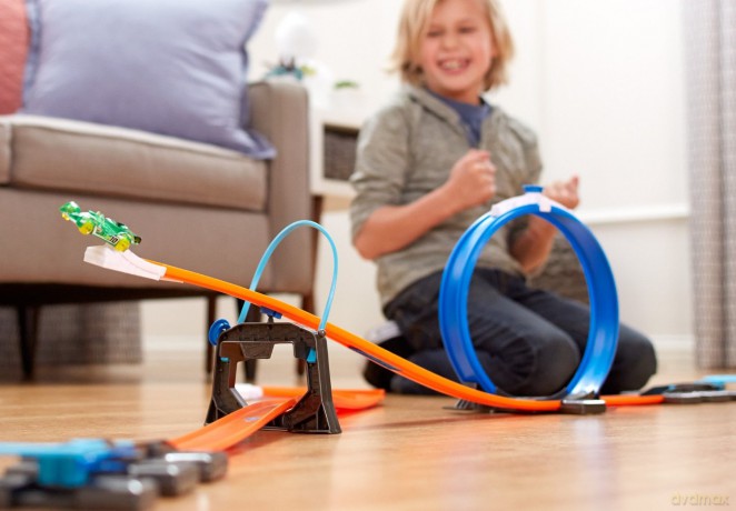 HOT WHEELS Kompaktowy zestaw