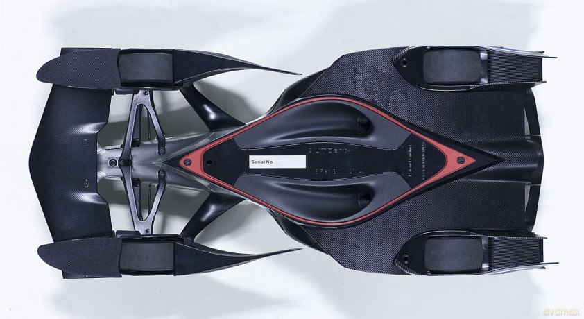 AUTOART Red Bull X2014 Sebastian Vettel