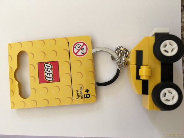 LEGO Żółte Autko brelok (853573)