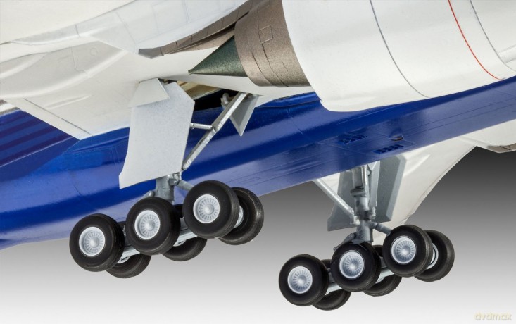 REVELL Boeing 777300er