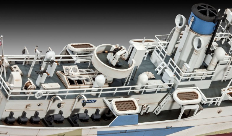 REVELL HMCS Snowberry