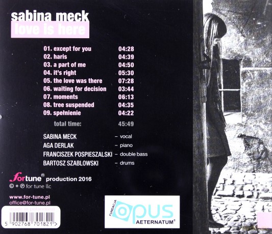 Sabina Meck Quartet: Love Is Here [CD]