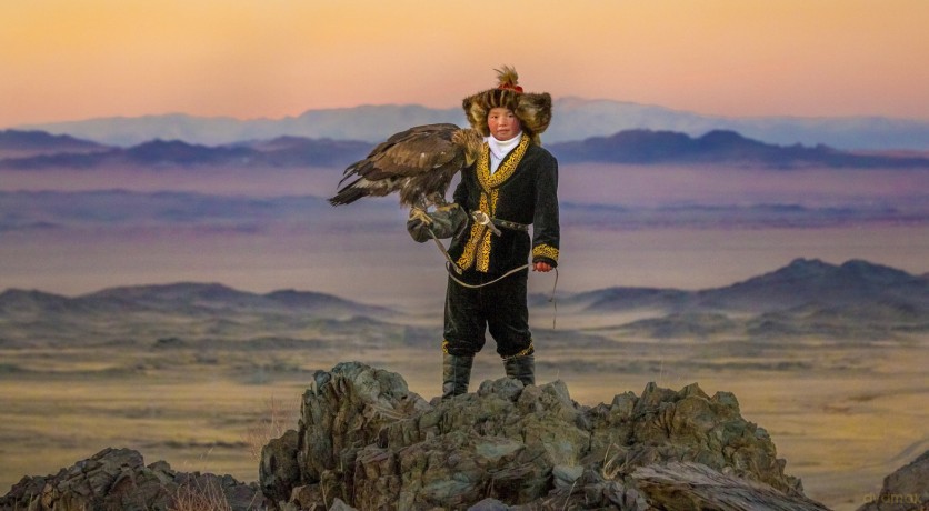 The Eagle Huntress soundtrack [CD]