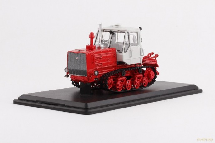 SSM Caterpillar Tractor T-150