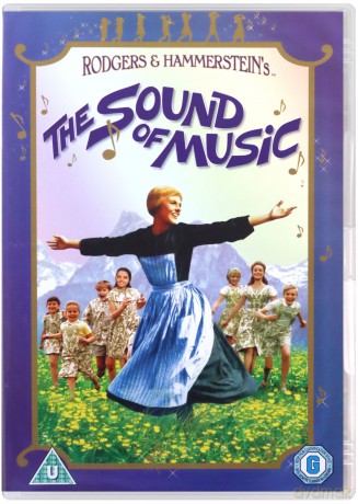 Classic Christmas 4 Film Collection: The Sound of Music / A Christmas Carol / Miracle on 34th Street & Chitty Chitty Bang Bang (Dźwięki muzyki / Opowieść wigilijna / Cud na 34. Ulicy / Nasz cudowny samochodzik) [4DVD]